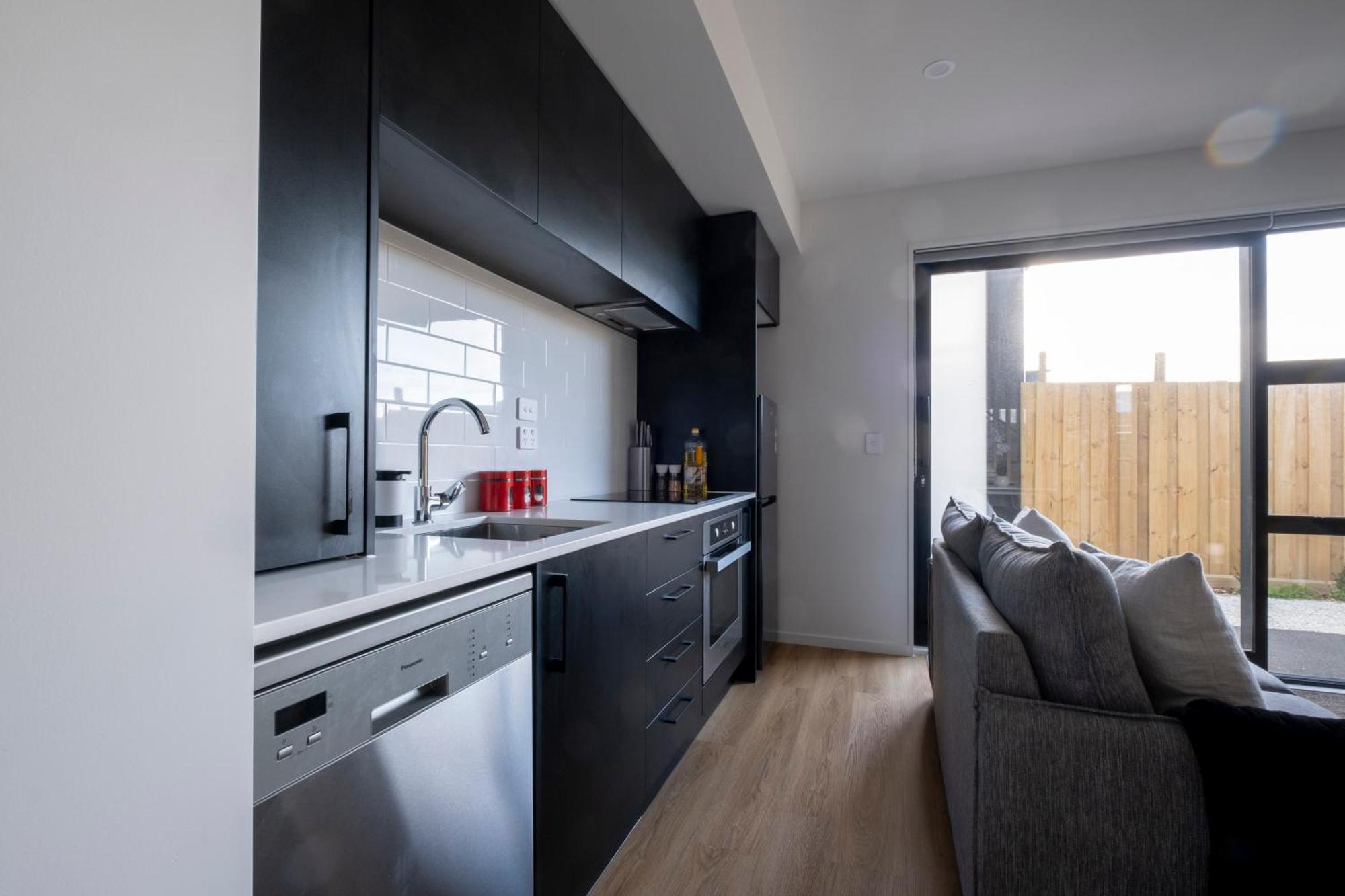 Luxury 2 Bed Townhome In Cbd クライストチャーチ エクステリア 写真