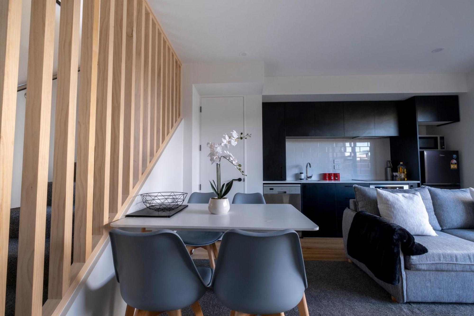 Luxury 2 Bed Townhome In Cbd クライストチャーチ エクステリア 写真