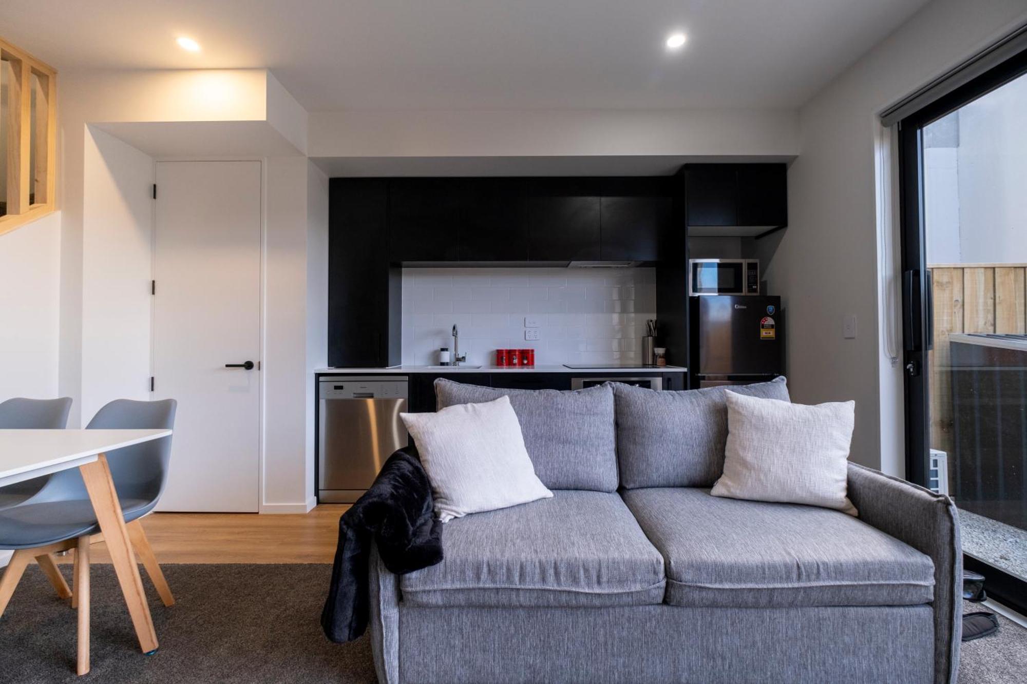 Luxury 2 Bed Townhome In Cbd クライストチャーチ エクステリア 写真
