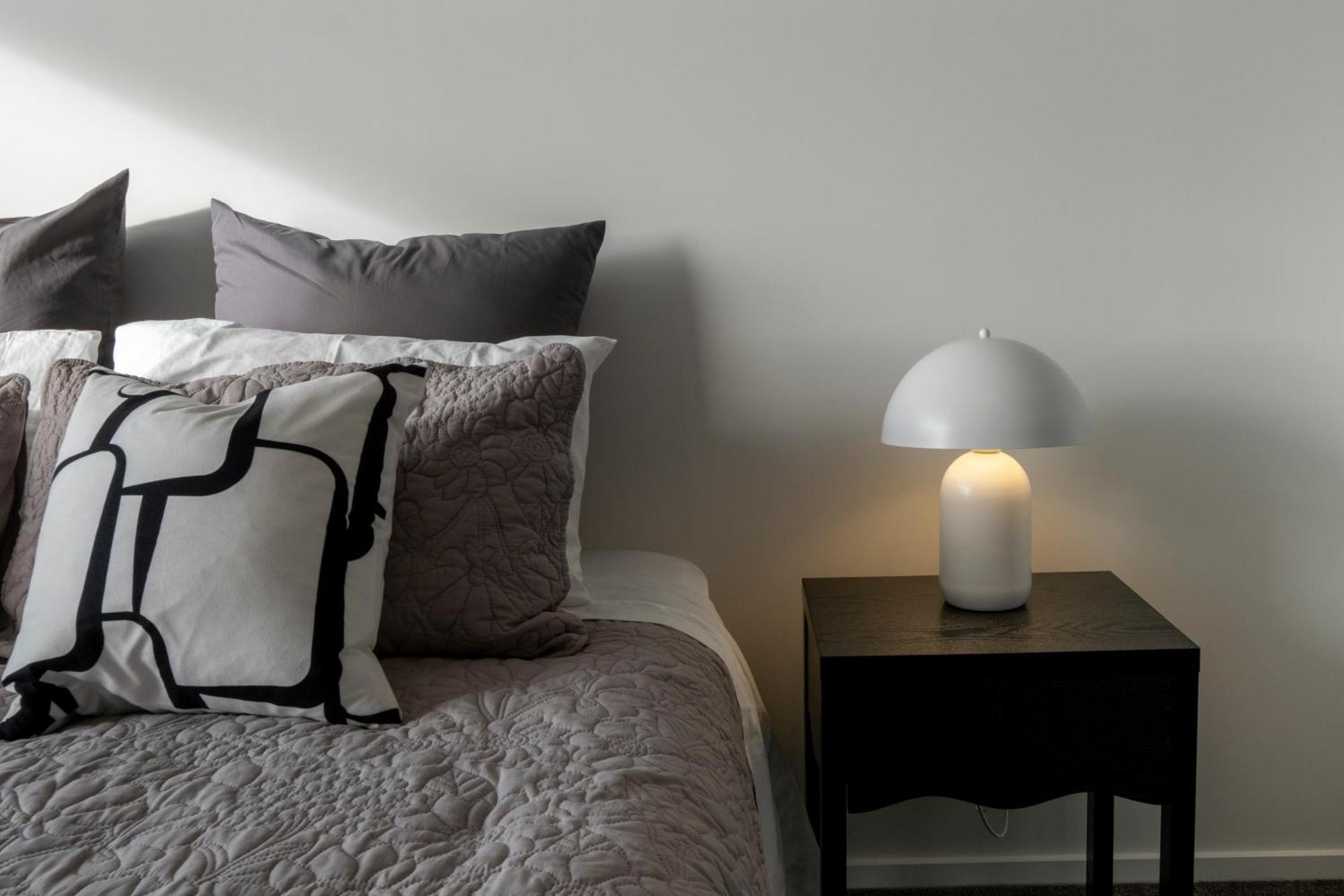 Luxury 2 Bed Townhome In Cbd クライストチャーチ エクステリア 写真