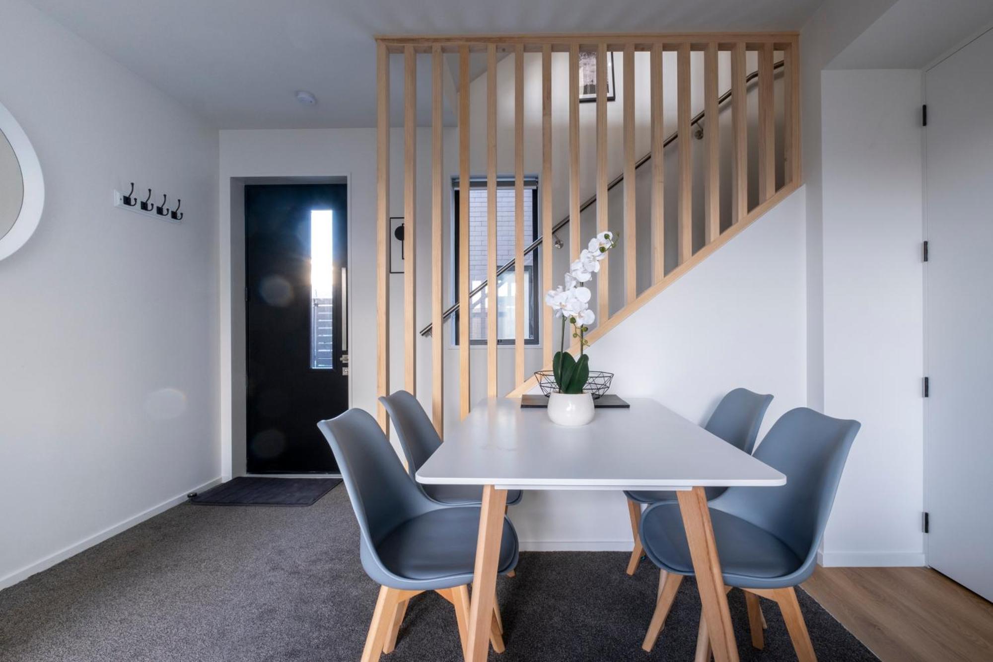 Luxury 2 Bed Townhome In Cbd クライストチャーチ エクステリア 写真