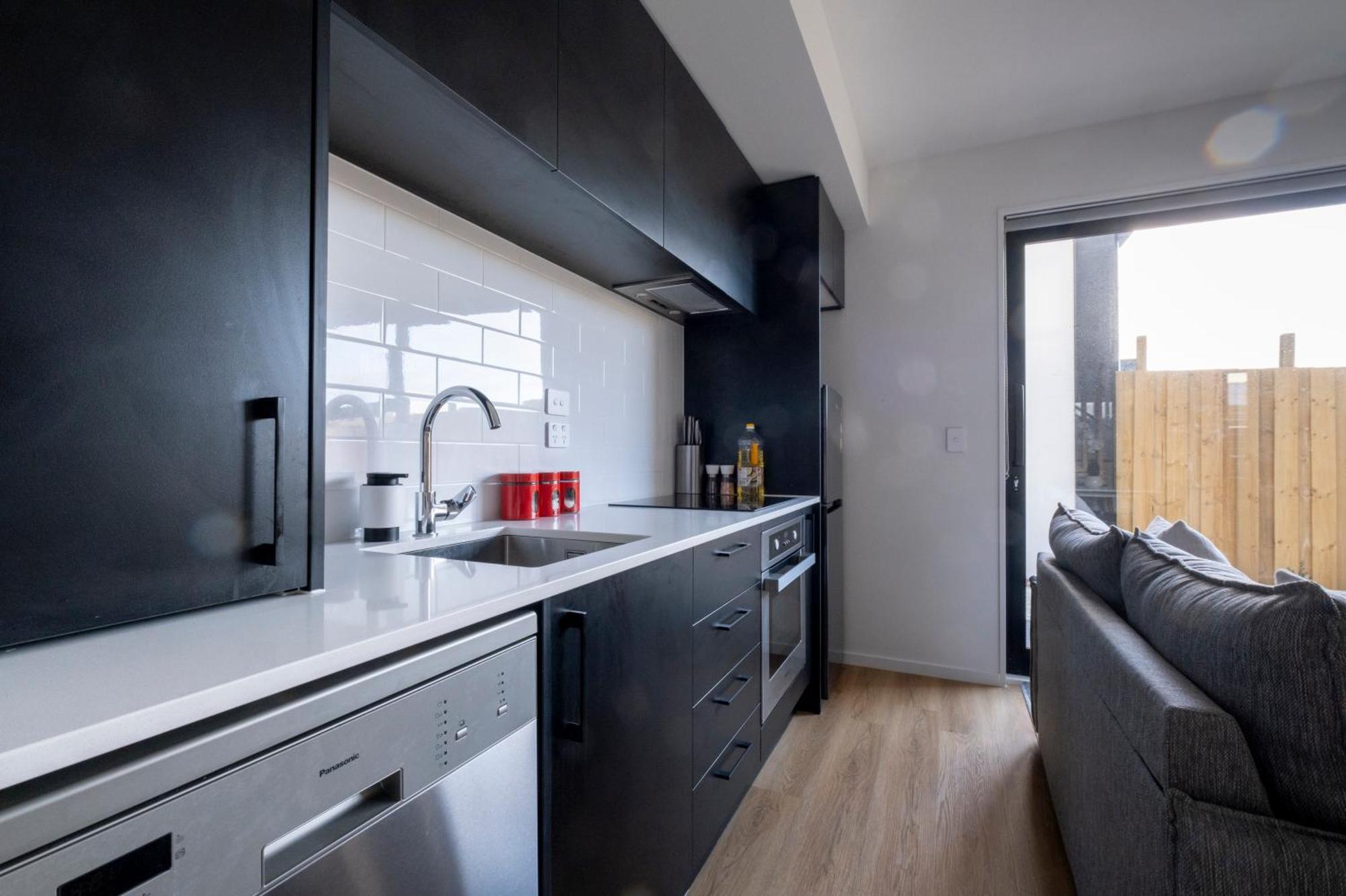 Luxury 2 Bed Townhome In Cbd クライストチャーチ エクステリア 写真