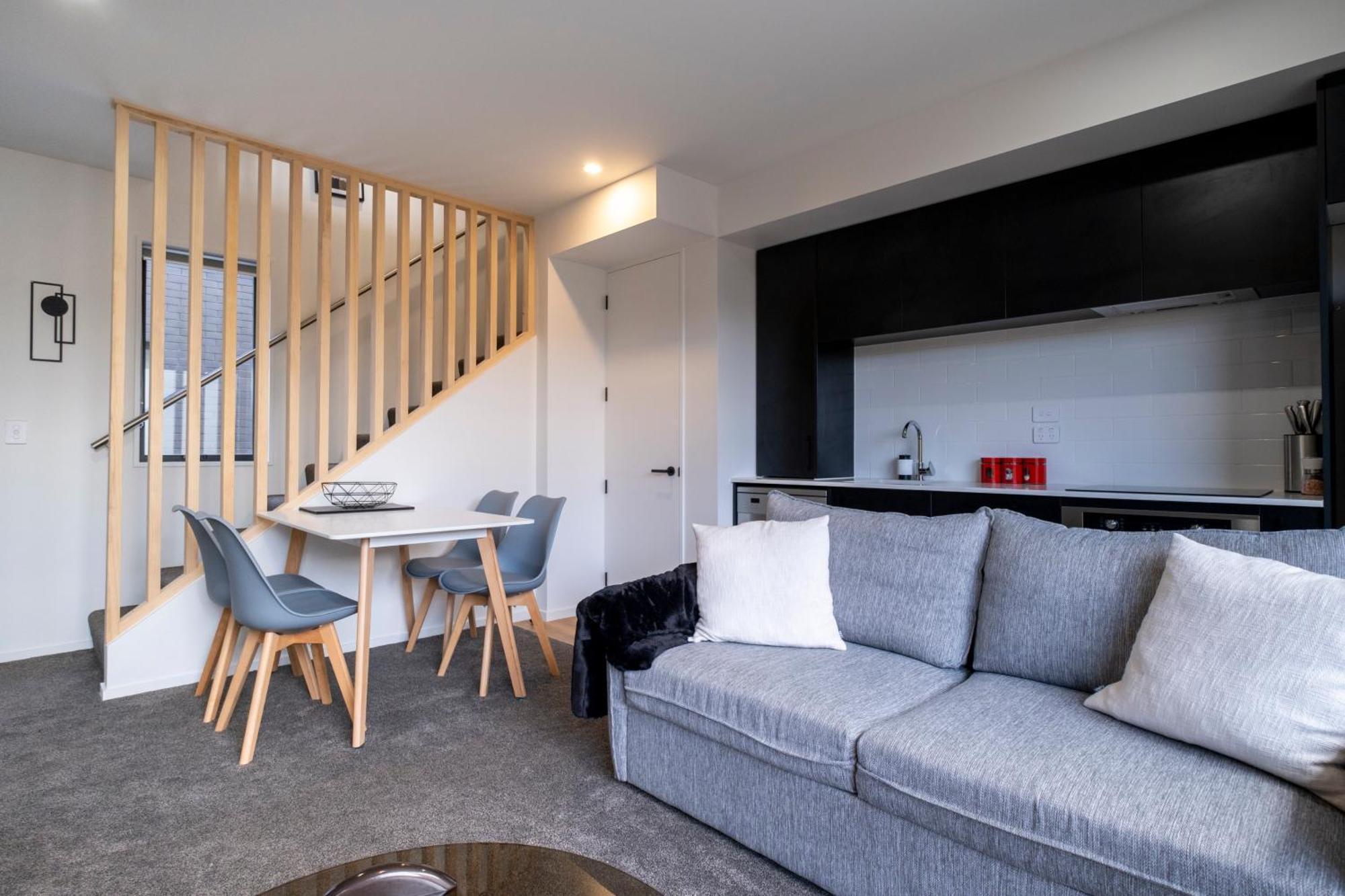 Luxury 2 Bed Townhome In Cbd クライストチャーチ エクステリア 写真