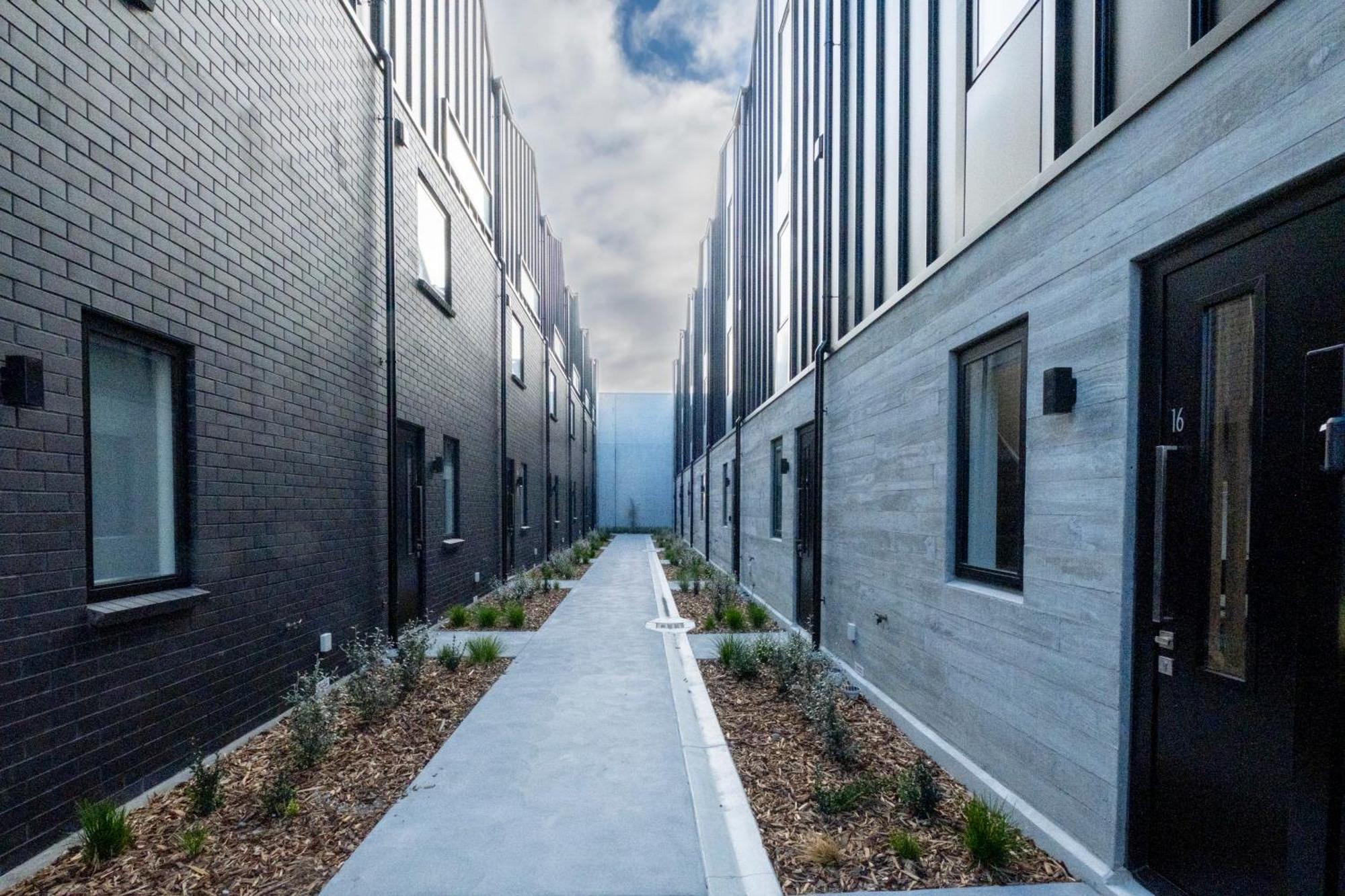 Luxury 2 Bed Townhome In Cbd クライストチャーチ エクステリア 写真