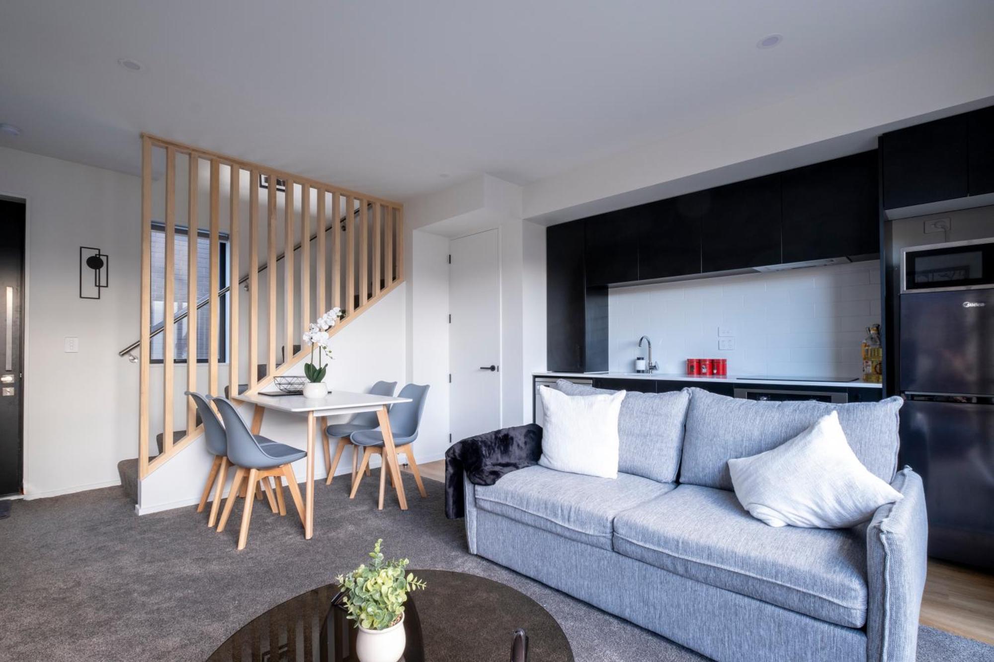 Luxury 2 Bed Townhome In Cbd クライストチャーチ エクステリア 写真